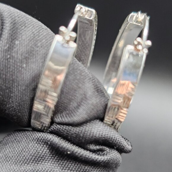 Sterling Silver 925 Rhodium Plated Diamond Cut Twisted Oval Hoop Earrings 18mm - Picture 5 of 13